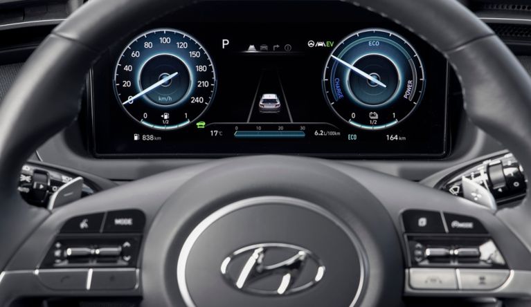 The all-new Hyundai Tucson: a smart tech hero with a standout design